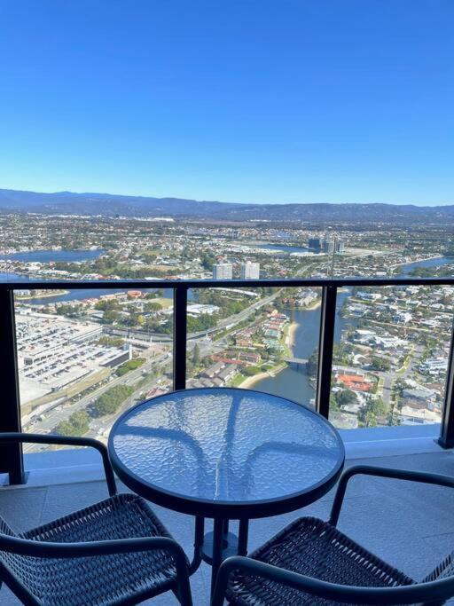 New Impressive 180° River View 1 Bed Apt With Pool 47F Daire Gold Coast Dış mekan fotoğraf